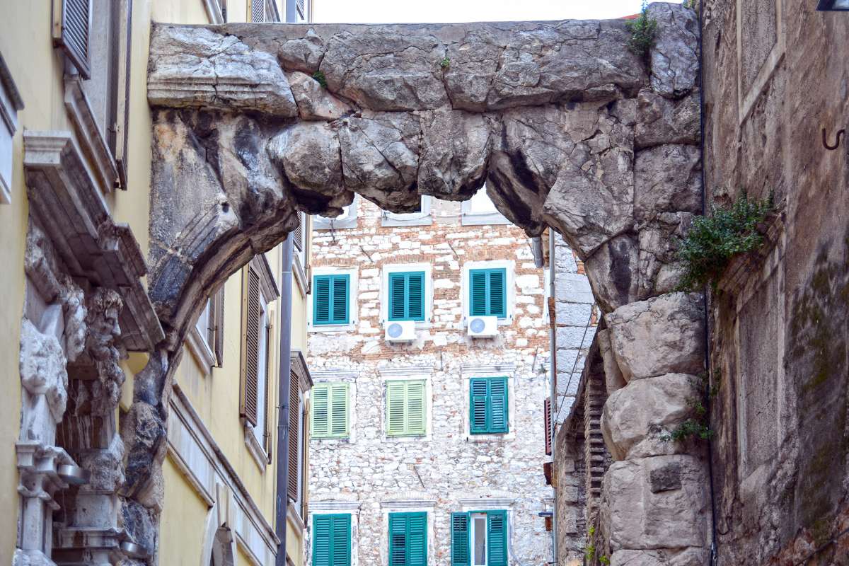 Monumento Antico Fiume